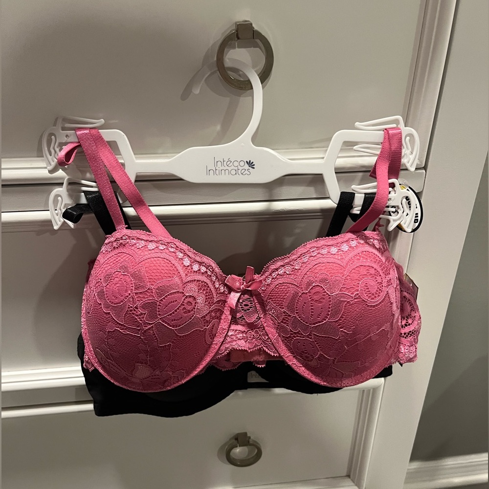 Intéco Intimates 2 Pack Push up Bras Size 34B NWT